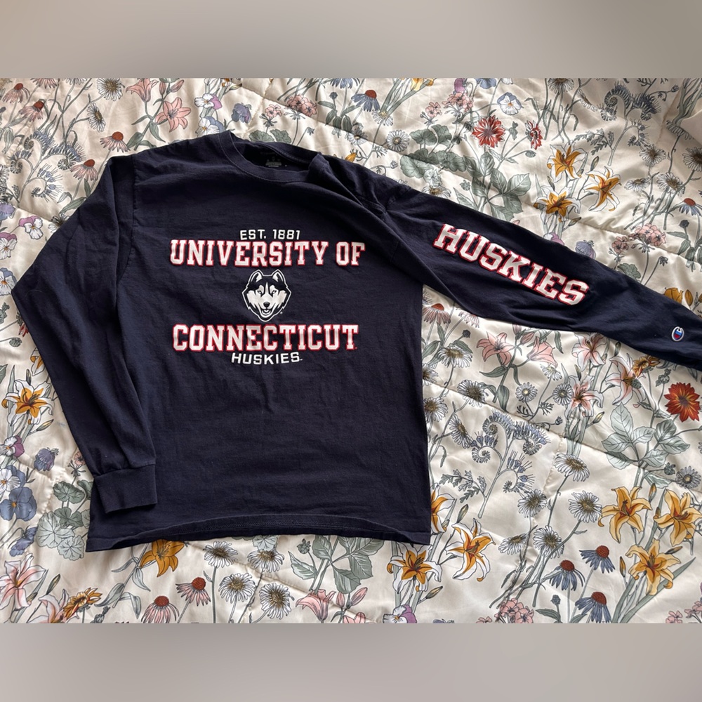 Champion University of Connecticut Huskies Long Sleeve Shirt Navy Size M